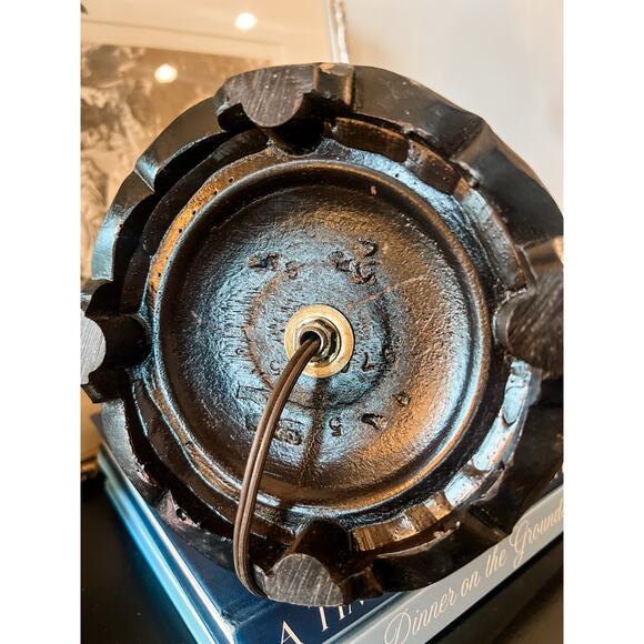 Vintage Porcelain Table Lamp with Ivy Garland Design – Classic Elegance - Picture 6 of 6